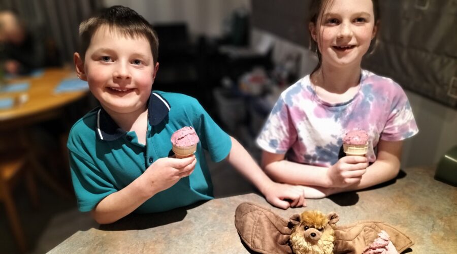 Paora Pekapeka visits Eliza and Ryan